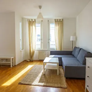  Apartment Living - Lerchenfelder Straße