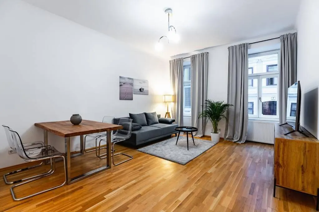 Spacious 3-Room Apt. 15 Min To The City Center Vídeň Apartmán