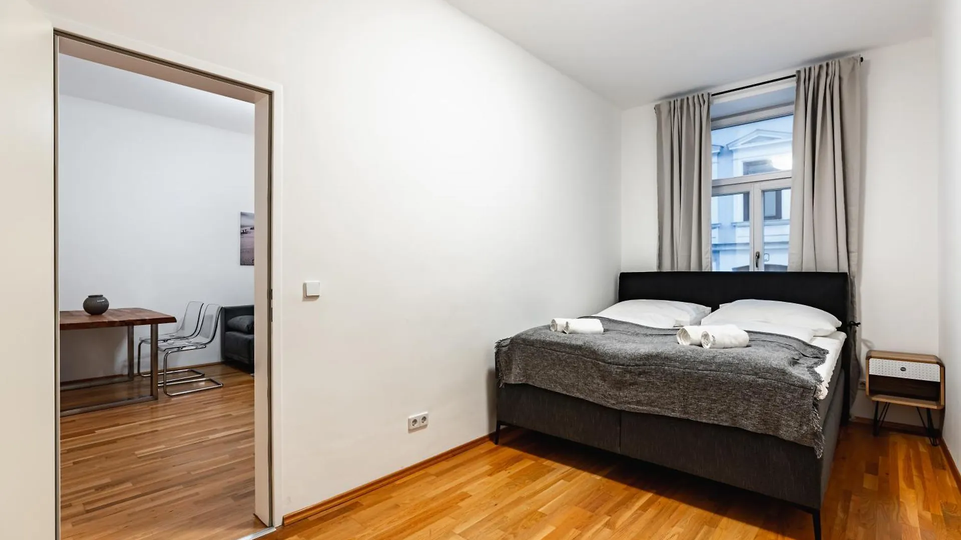 Spacious 3-Room Apt. 15 Min To The City Center Vídeň 0*,  Rakousko