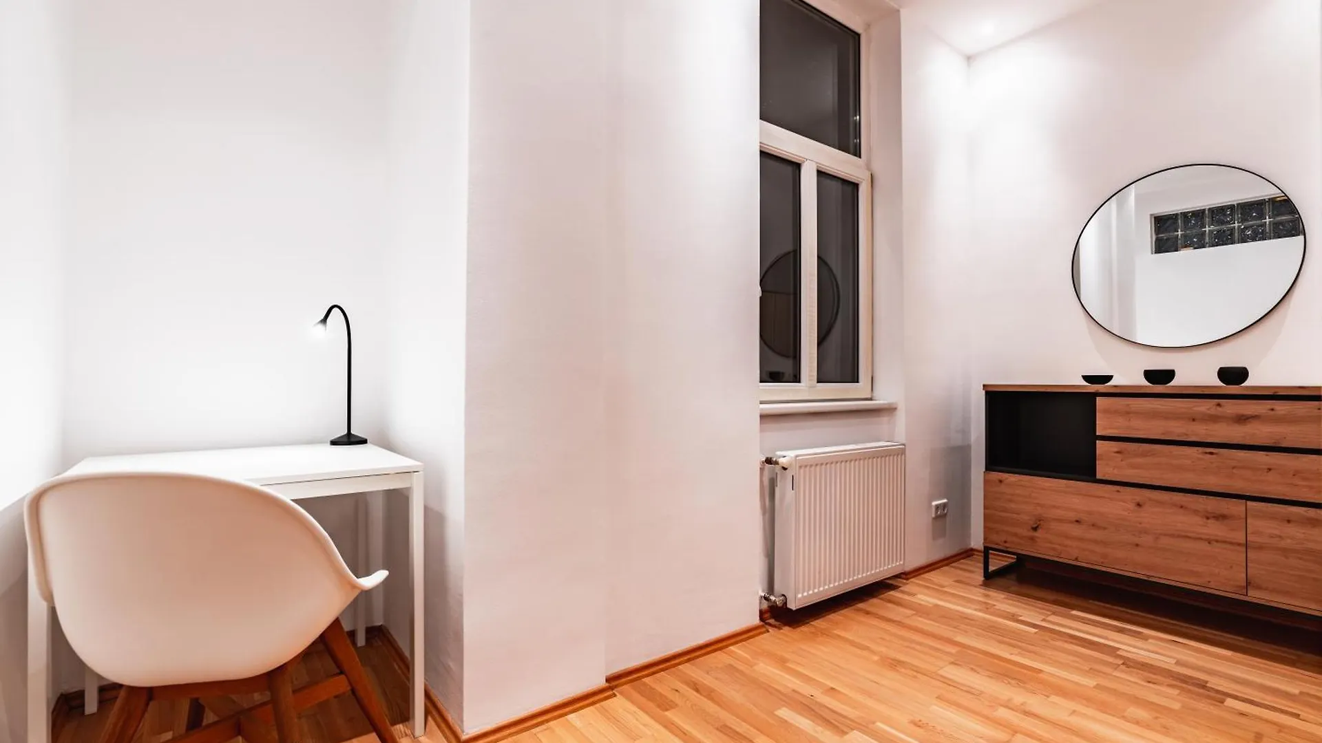 Apartmán Spacious 3-Room Apt. 15 Min To The City Center Vídeň